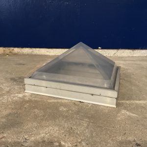 Ovenlys trekant