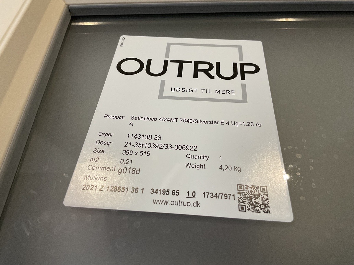 Outrup Dannebrogsvindue - Matteret - Billede 3