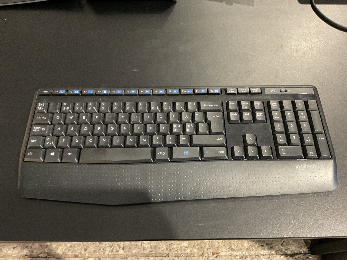 Logitech Tastertur