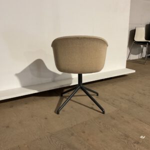 Beige Muuto Fiber spisebordsstol