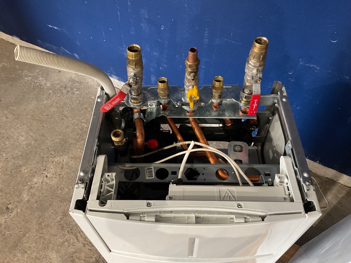 Bosch Gasfyr + Bosch Vandbeholder 60 Liter - Billede 4