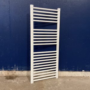 Håndklædevarmer på vand | White Straight