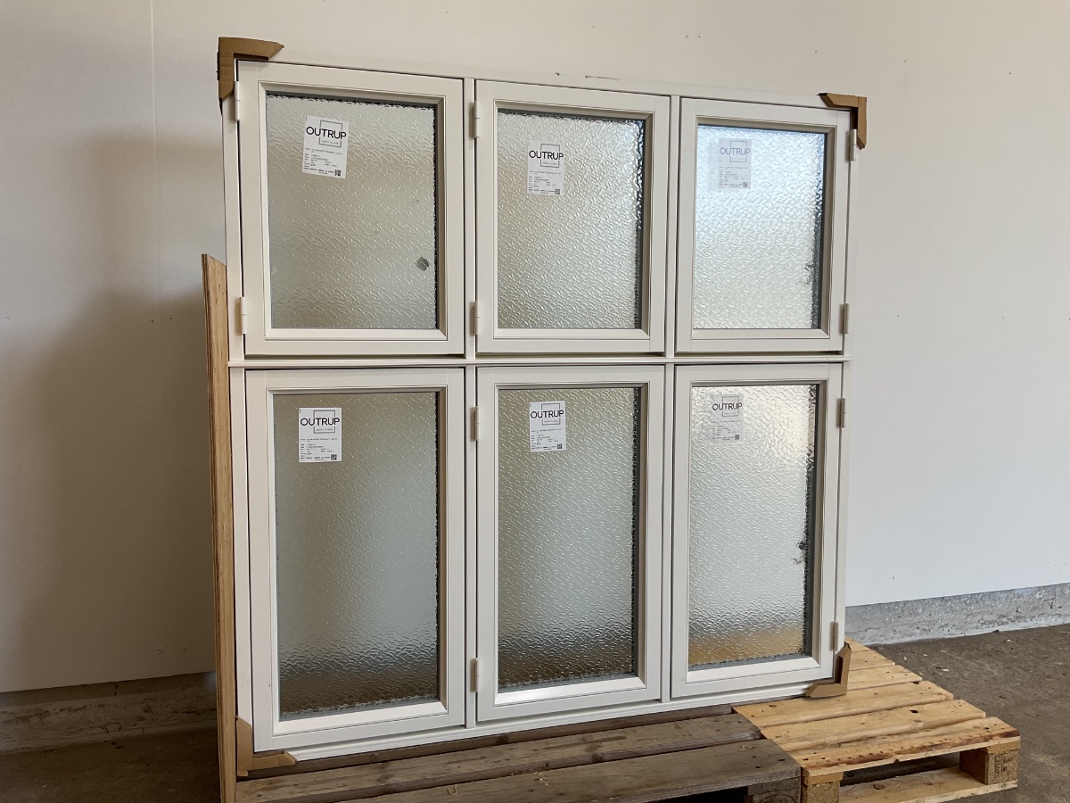 Outrup Dannebrogsvindue - Frostet Glas